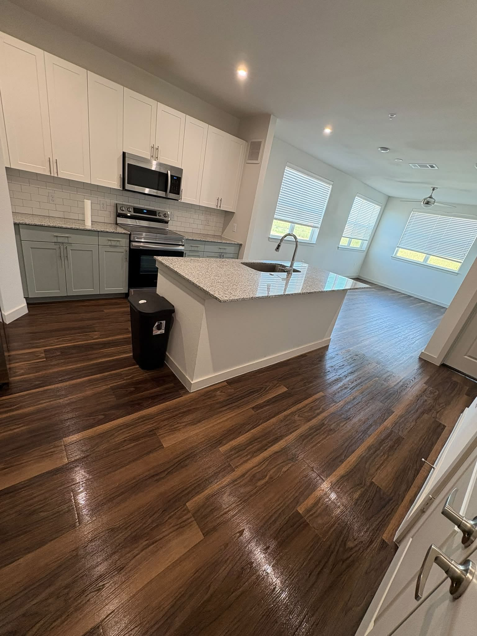 Beautifully cleaned kitchen